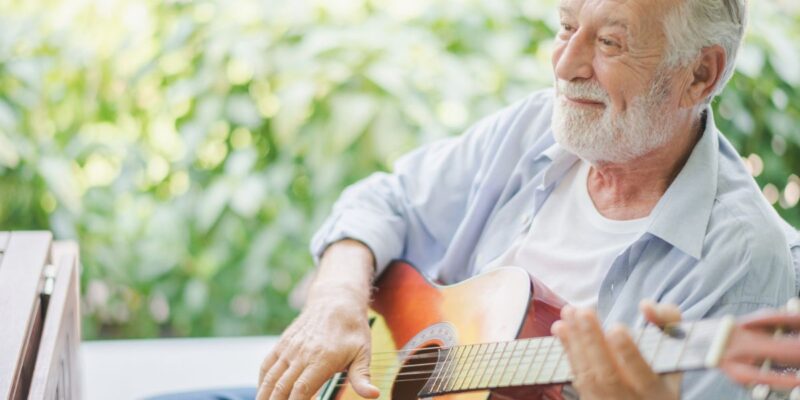 5 Therapeutic Benefits of Music: Seniors Singing and Playing Instruments