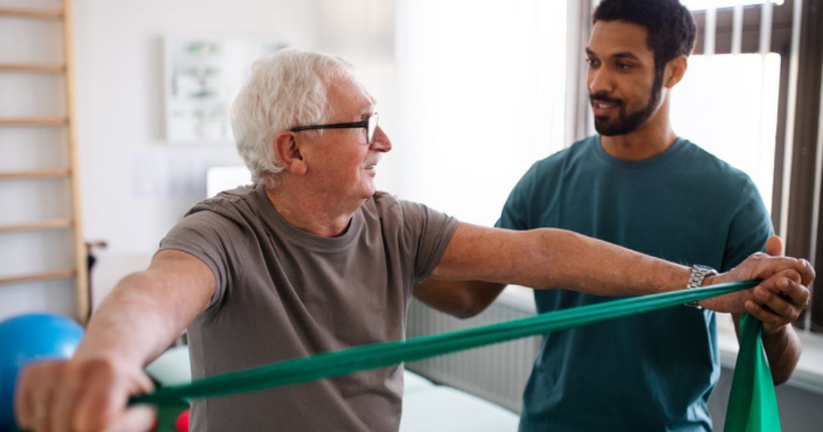 6 Ways Rehabilitation Services Help Support Recovery and Wellness for Seniors